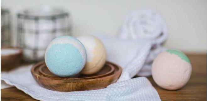 Discover the Amazing Benefits of Bath Bombs