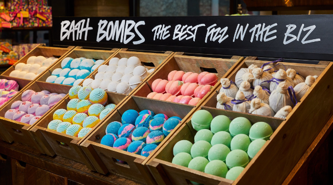 An order for lush style bath bombs from UK